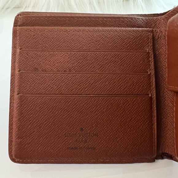 AUTHENTIC LOUIS VUITTON MONOGRAM MARCO WALLET - Picture 12 of 17